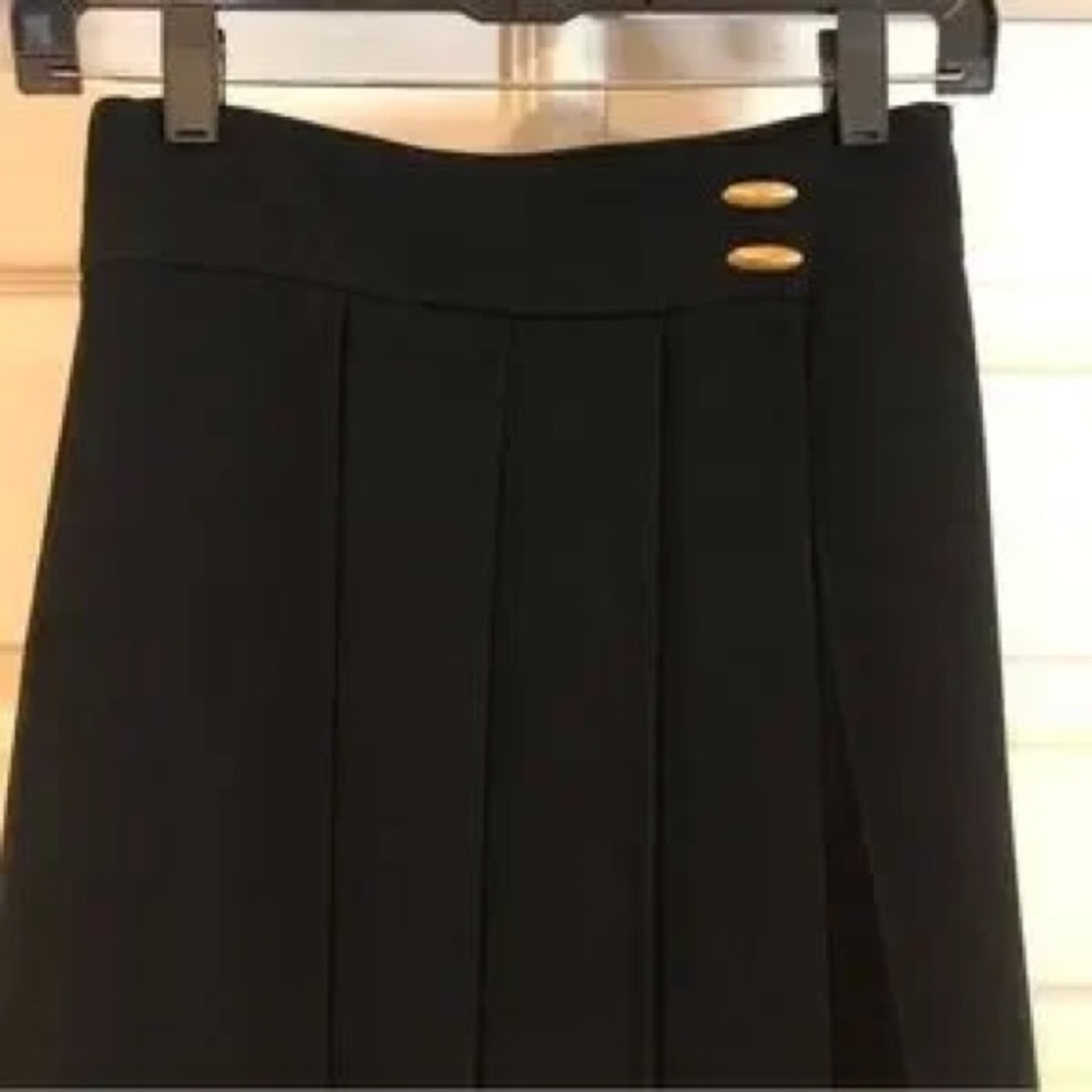 Zara Black culottes / bermudas - Picture 3 of 6